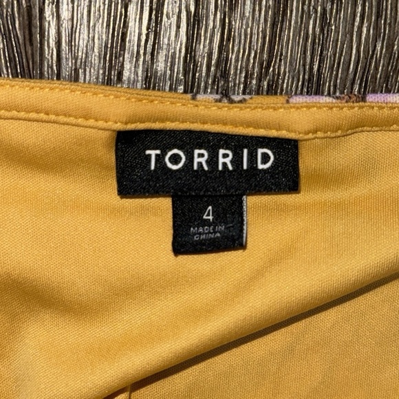 Torrid Stretch Mesh Square Neck Shirred Peplum Cherish Floral Mineral Yellow - Picture 9 of 13